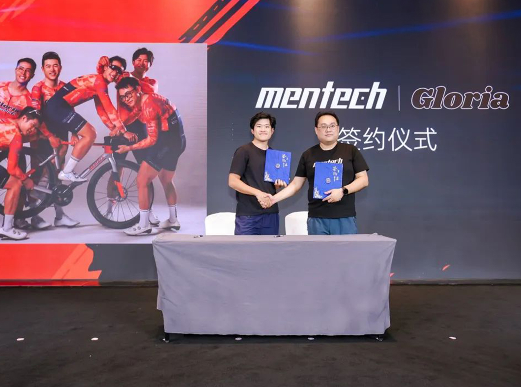 4Team-Gloria车队-1